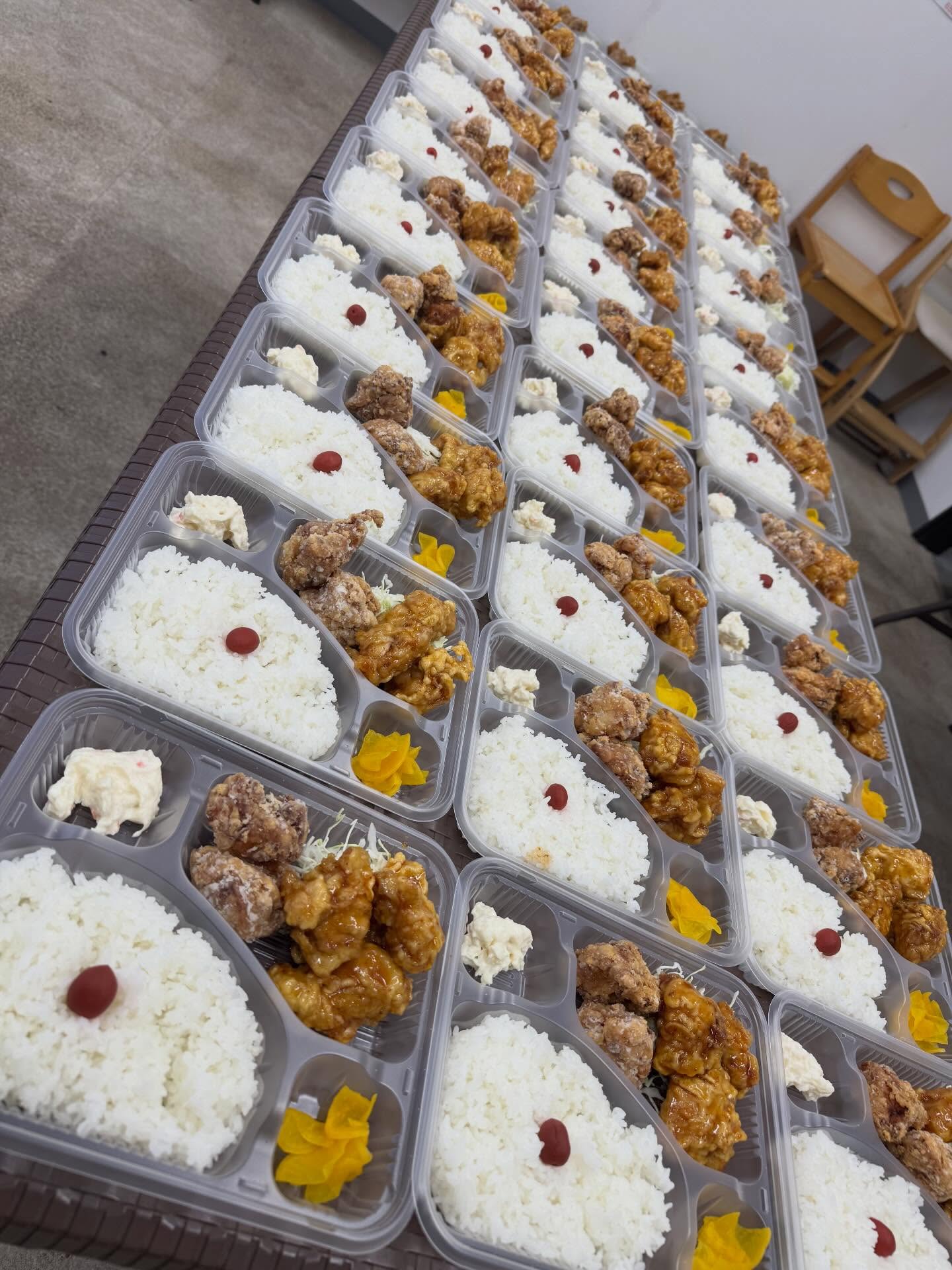 本日も沢山のご注文ありがとうございました！スポーツ大会の関係でトータル200個程の配達を致しました。雨の中競技されたチームは風邪には十分お気をつけ下さいませ。これからスポーツ大会などでお弁当のご注文を検討されてる方は、是非ともお問い合わせ下さい️#金の皿 #チキン南蛮専門店金の皿 #宮崎市 #清武町#お弁当